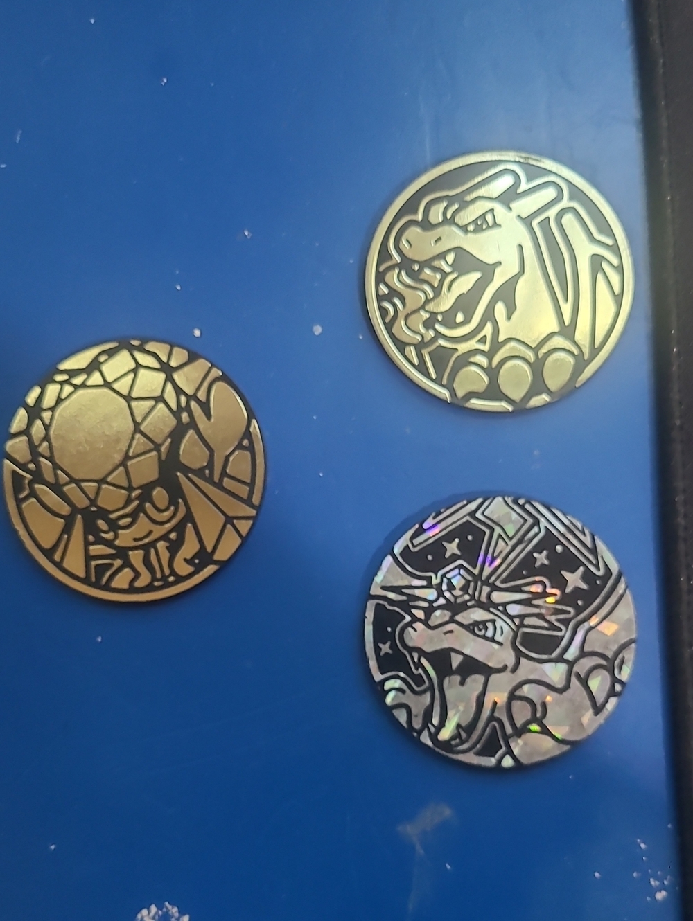 Pokemon Gold and Holographic Token Set